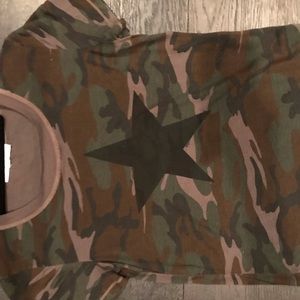 Star camouflage T-shirt